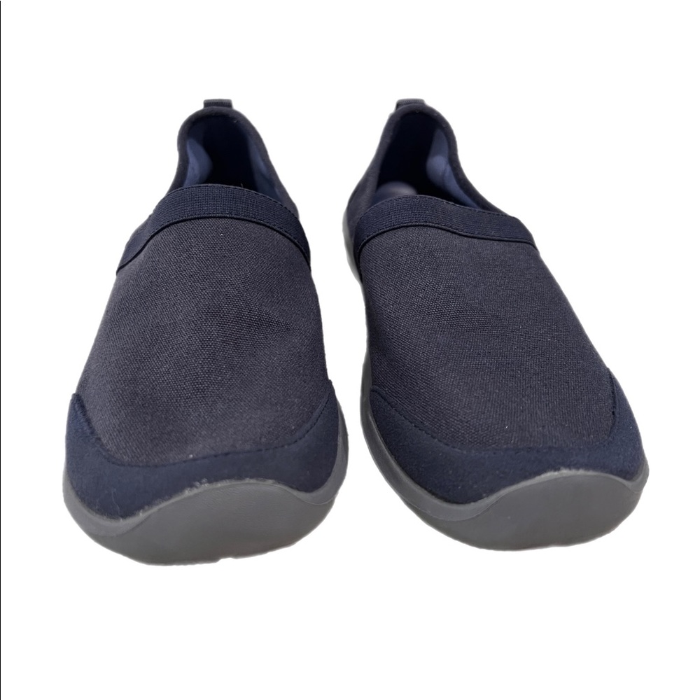 Crocs canvas slip on loafers - Picture 2 of 11